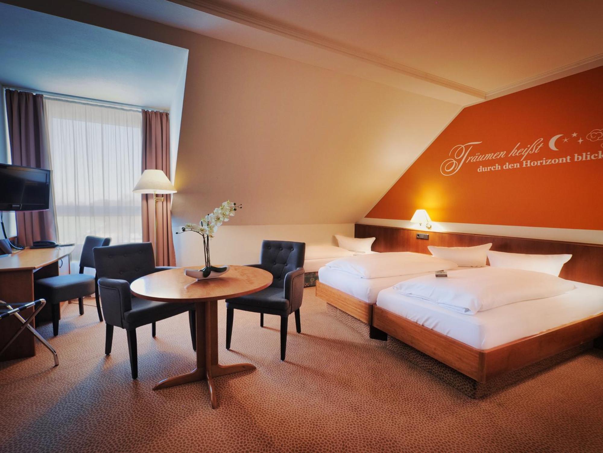 Hotel Sportwelt Радеберг Екстериор снимка