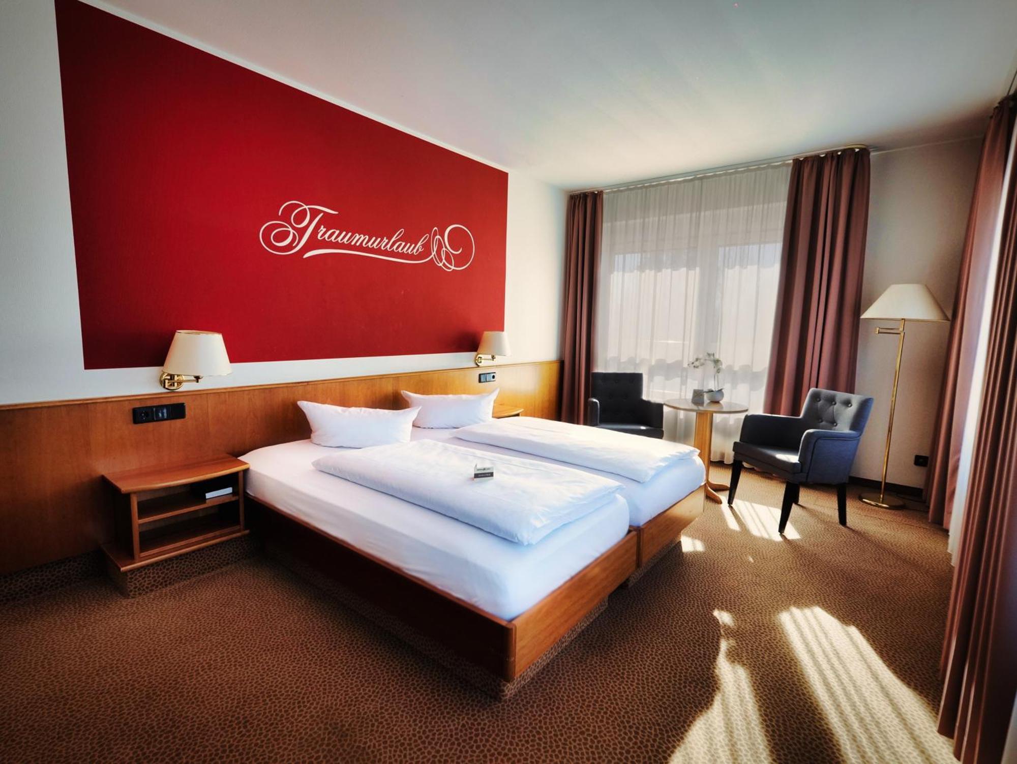 Hotel Sportwelt Радеберг Екстериор снимка
