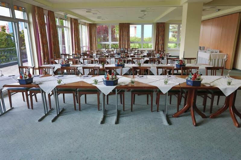 Hotel Sportwelt Радеберг Екстериор снимка